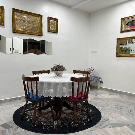 One'S Homestay Seri Manjung Exterior photo