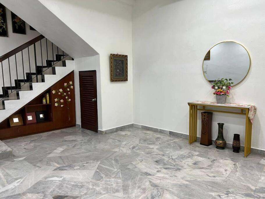 One'S Homestay Seri Manjung Exterior photo