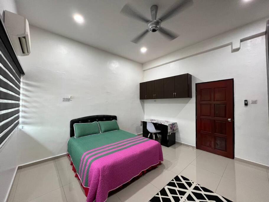 One'S Homestay Seri Manjung Exterior photo