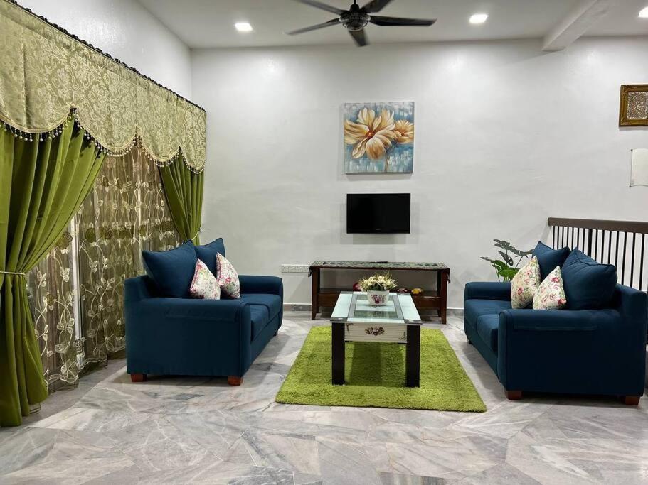 One'S Homestay Seri Manjung Exterior photo